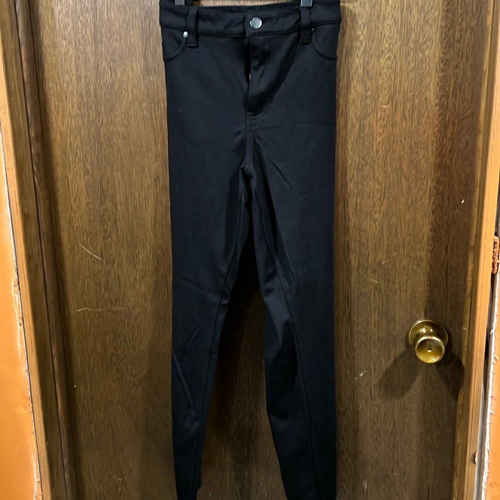 Madonna Skinny Pant , gently used great condition